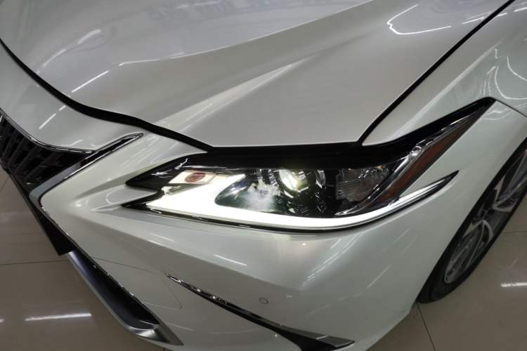 Used Lexus ES 2022 200 Excellence Edition