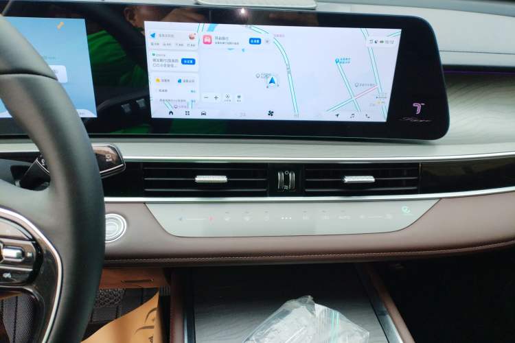 Used Chery Tiggo 8 PRO 2024 Champion Edition 390T Two-Wheel Drive Peak Version 5 Seats