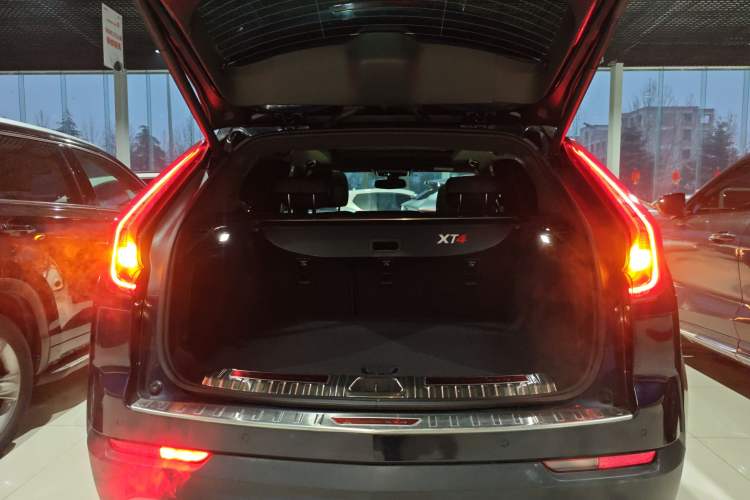 Used Cadillac XT4 2021 28T Two-Wheel Drive Leading Version