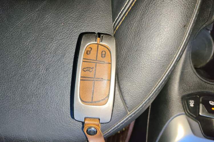 Used  Compass 2017 200T Automatic Family Edition
