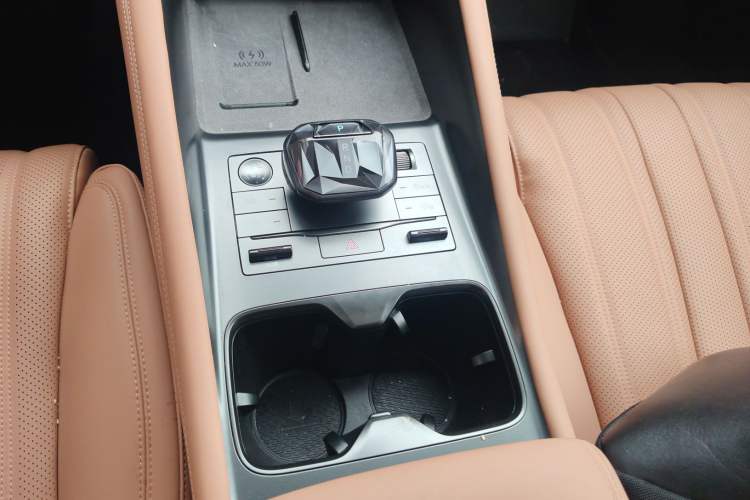 Used BYD Song L EV 2025 662 km Advanced Intelligent Driving Version
