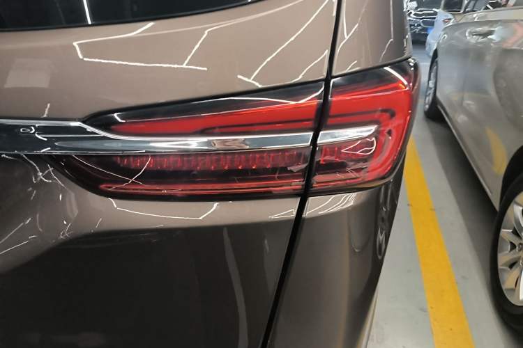 Used Buick GL8 2023 Land Executive Class 652T Luxury Model
