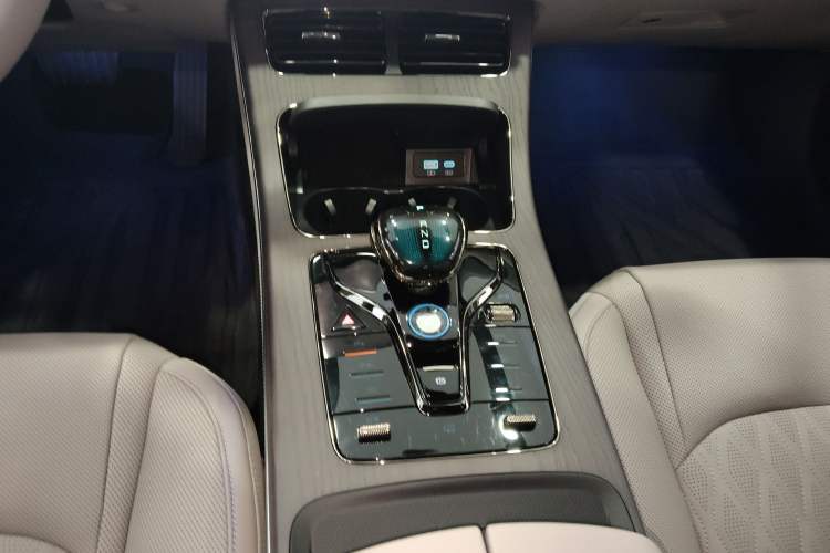 Used BYD Han 2025 EV with 701 km of Laser Radar-Enabled Intelligent Driving
