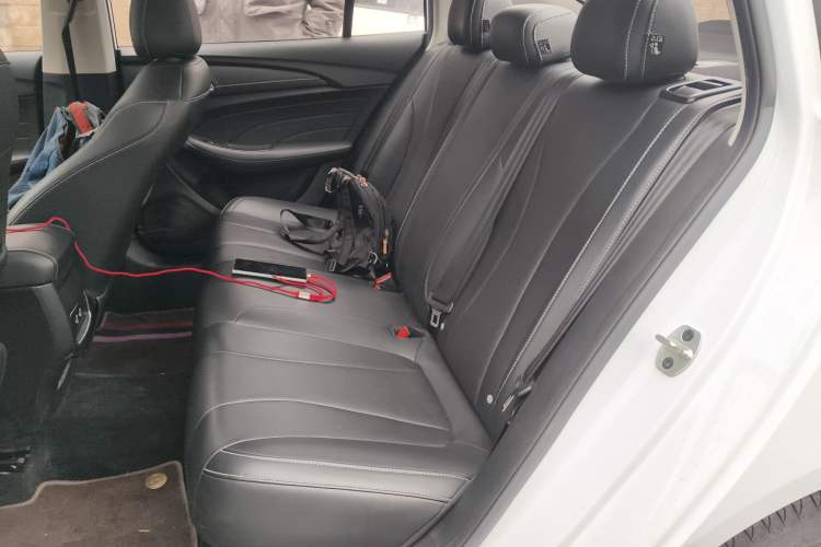 Used Roewe i5 2020 1.5L Automatic 4G Connect Luxury Flagship Edition