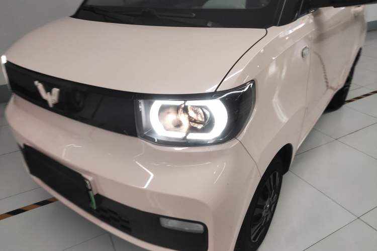 Used Wuling Hongguang MINIEV 2021 Macaron Premium Model – Lithium-NMC

