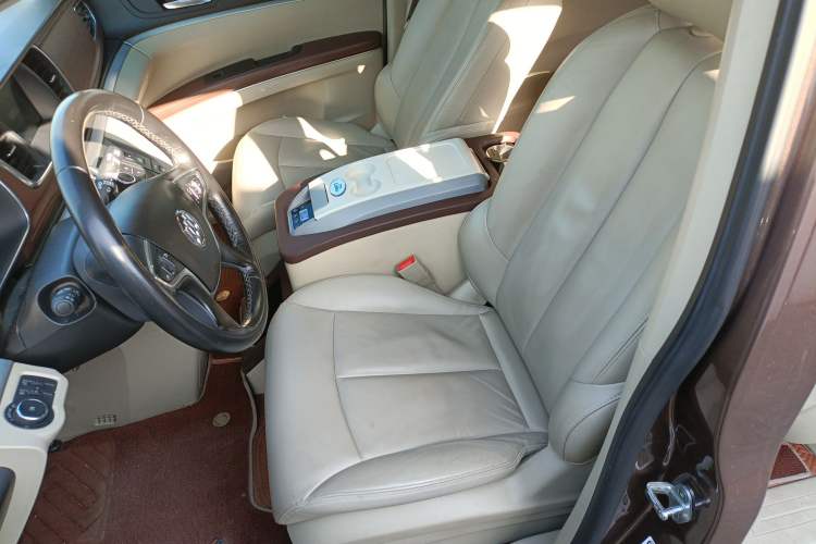 Used Buick GL8 2018 28T Luxury Model China VI Standard