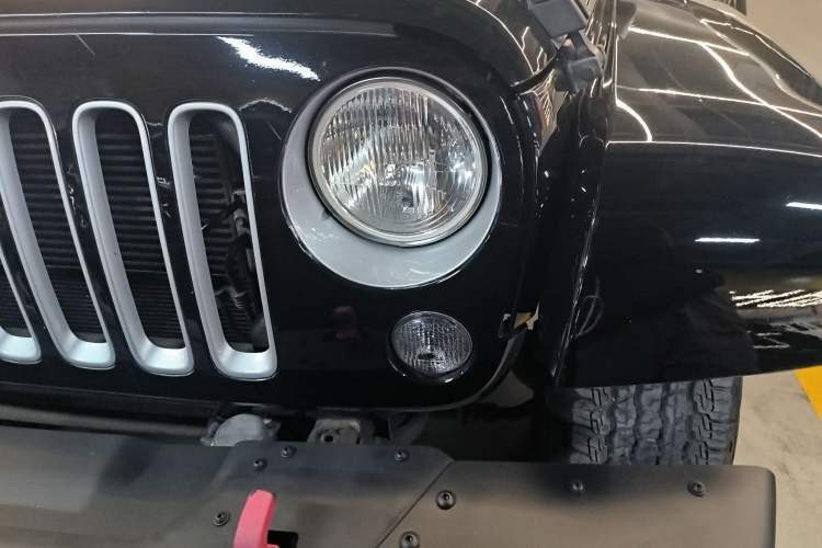 Used  Wrangler 2017 3.0L Sahara Four-Door Comfort Edition
