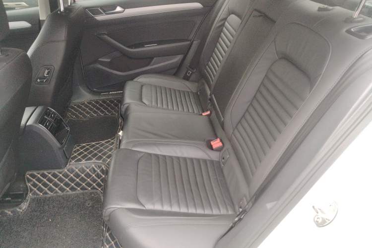 Used Volkswagen Magotan 2018 330TSI DSG Advanced Model
