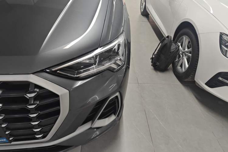 Used Audi Q3 2020 35 TFSI Fashion Dynamic Model
