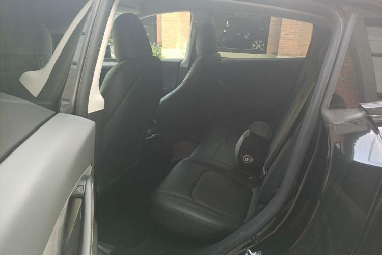 Used Tesla Model Y 2024 Rear-Wheel-Drive Version
