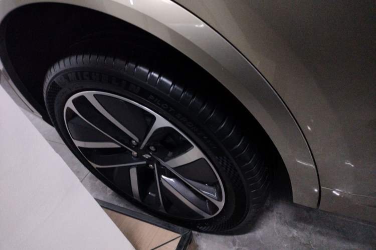 Used Li Auto L9 2024 Ultra Model