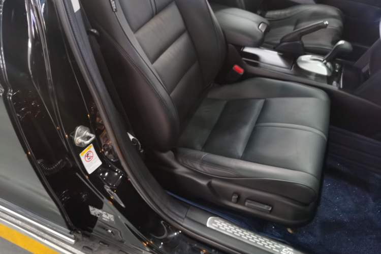 Used Honda Crosstour 2014 2.4L Luxury Edition
