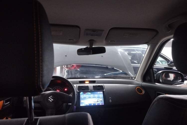 Used Suzuki Swift 2016 1.5L Automatic Fashionable Coolplay Edition
