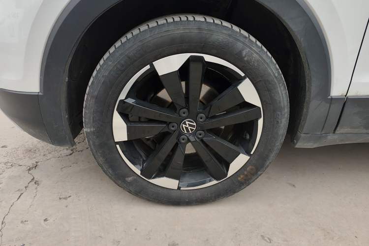 Used Volkswagen Tacqua 2023 200TSI DSG Joy-Connect Edition