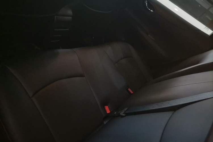 Used Nissan Tiida 2014 1.6L CVT Comfort Model