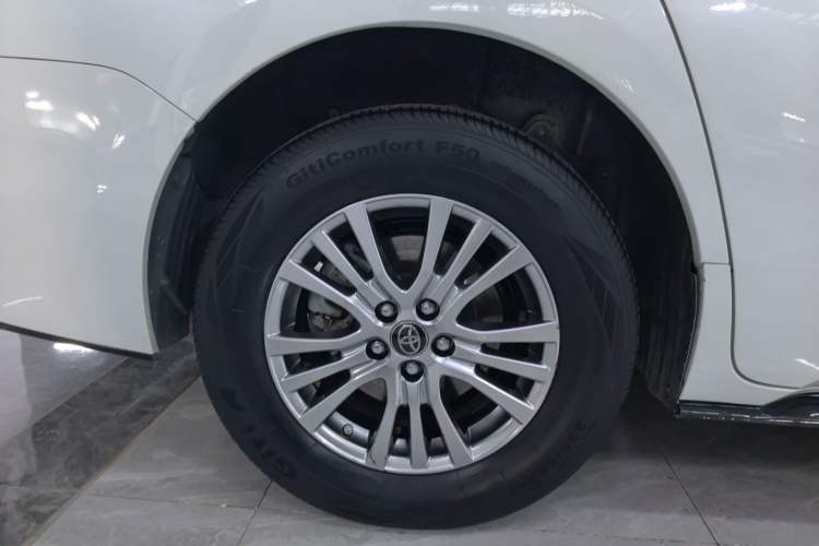 Used Toyota Sienna 2021 2.5L Hybrid Comfort Edition