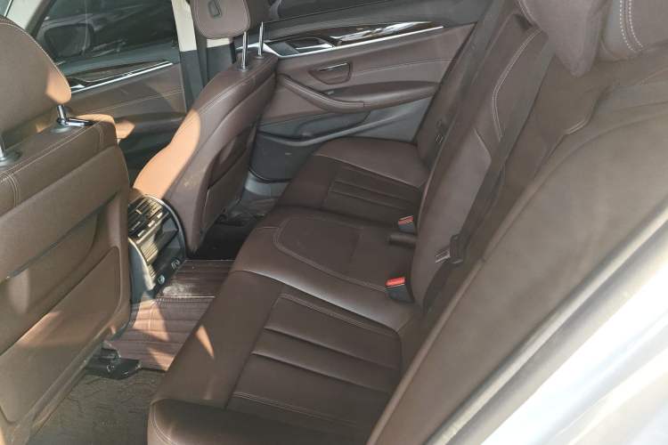 Used BMW 5 Series 2019 525Li Luxury Package