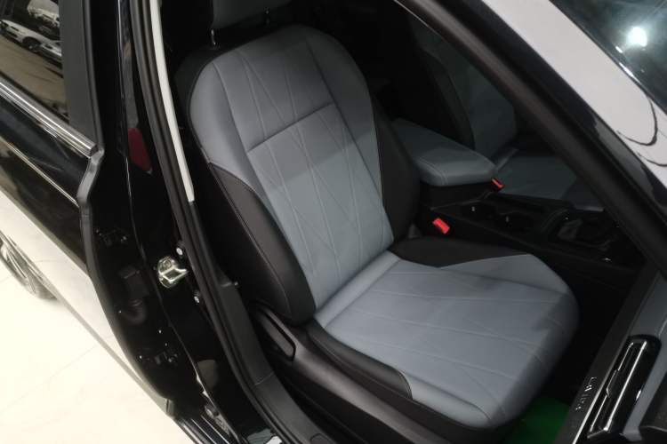 Used Volkswagen Lavida 2024 1.5L Automatic Starry Sky 5 Million Edition