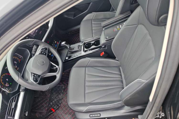 Used Volkswagen Passat 2024 380TSI Starry Dragon Edition
