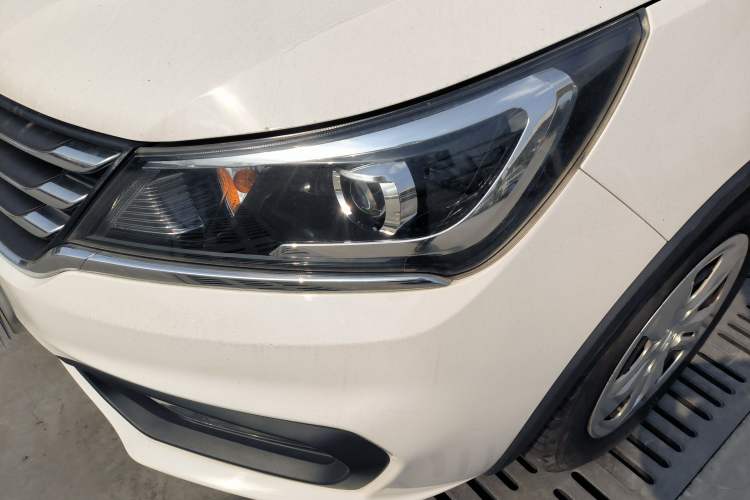 Used Baojun 310W 2017 1.5L Manual Comfort Model China V Standard