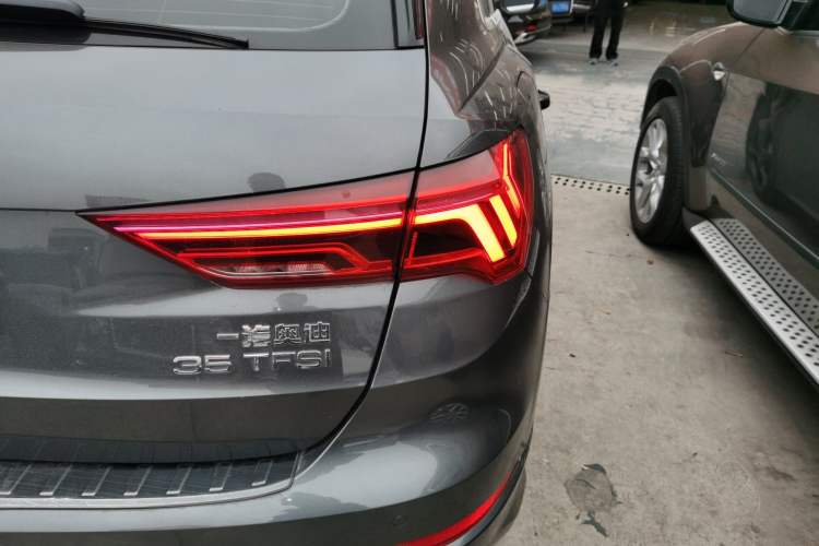 Used Audi Q3 2019 35 TFSI Fashion Dynamic Model