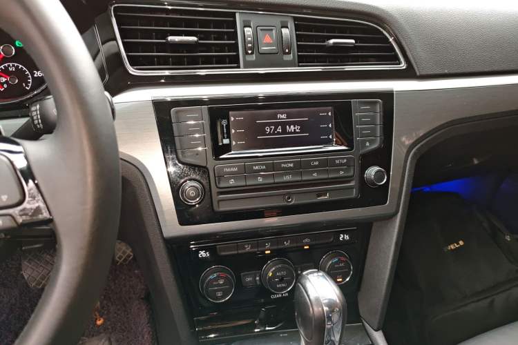 Used Volkswagen Lamando 2015 280TSI DSG Comfort Edition
