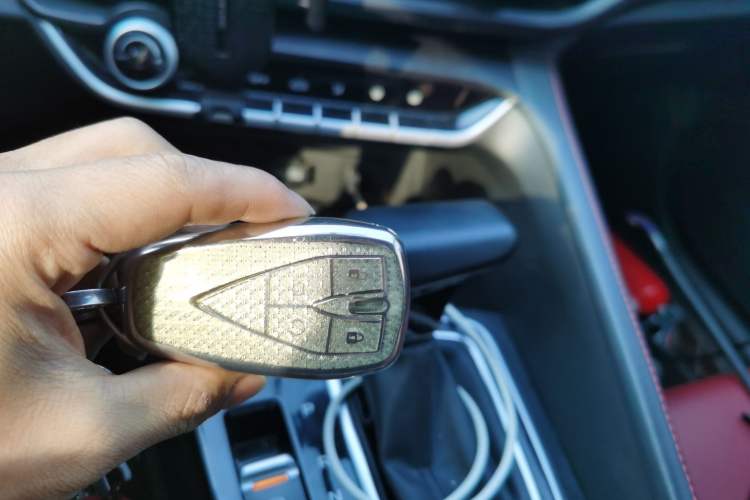 Used Changan Eado 2020 PLUS Blue Whale NE 1.4T GDI DCT Flagship Model
