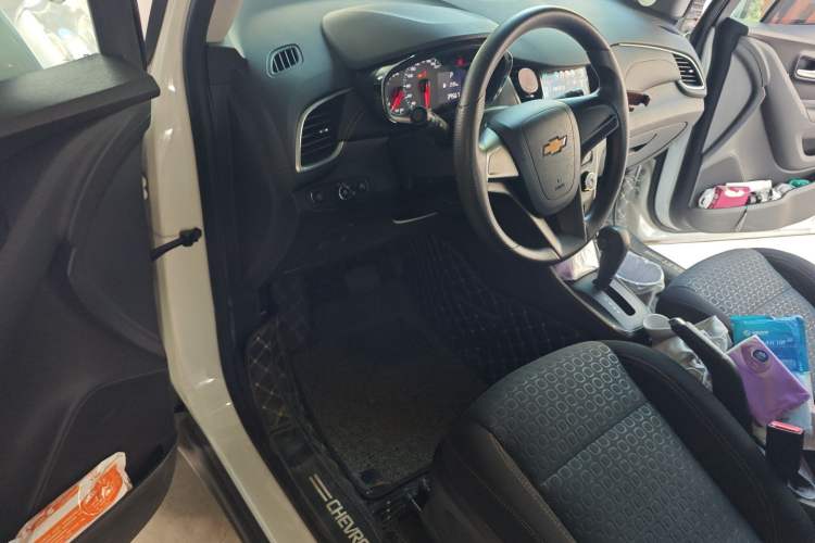 Used Chevrolet Trax 2018 330T Automatic Two-Wheel Drive Elite Model
