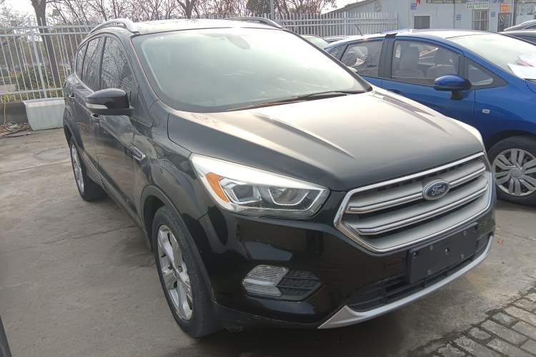 Used Ford Kuga 2017 EcoBoost 180 Two-Wheel-Drive Tiger Leap Model

