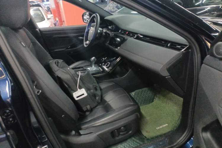 Used Land Rover Range Rover Evoque 2020 249 PS R-DYNAMIC SE Sport Technology Edition
