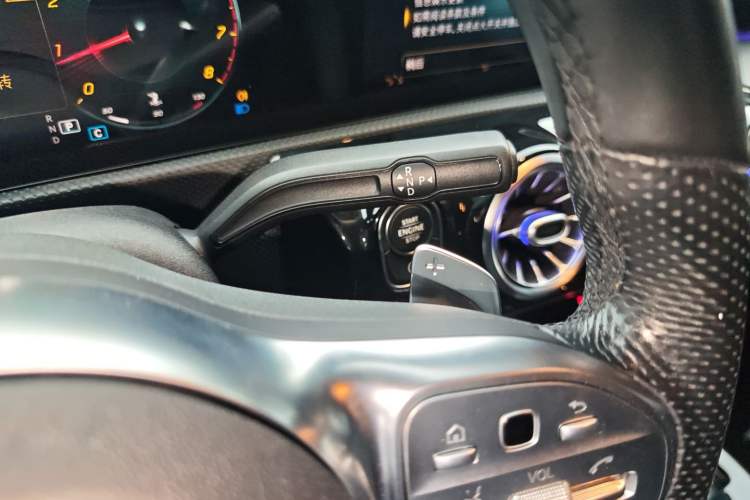 Used Mercedes-Benz A-Class 2020 Restyled A 200 L Sport Sedan Fashion Version
