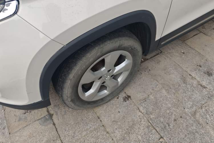 Used Baojun 510 2017 1.5L Automatic Fashion Model