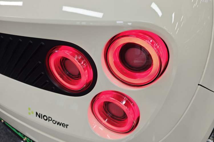 Used  firefly 2025 Illuminated Edition