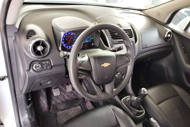 Used Chevrolet Trax 2016 1.4T Manual Two-Wheel Drive Comfort Version with Sunroof
