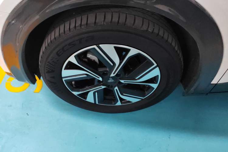 Used NETA U 2022 Zhi400 Pro Lithium Iron Phosphate
