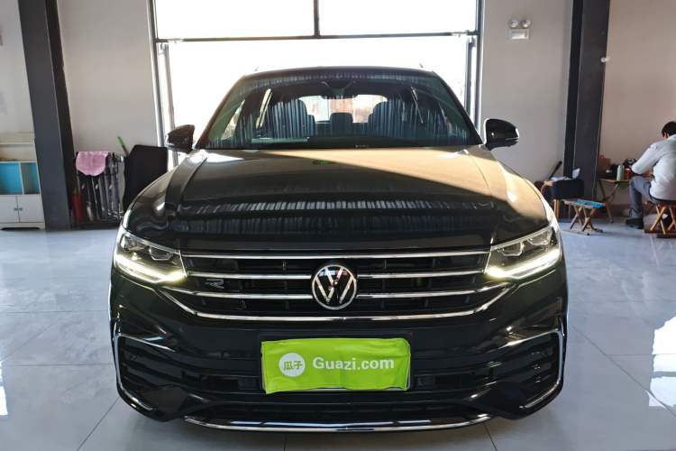 Used Volkswagen Tiguan L 2023 330TSI Automatic Two-Wheel Drive R-Line Enjoyment Edition
