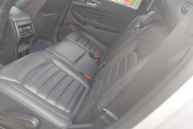 Used Ford Edge 2020 EcoBoost 245 Two-Wheel Drive Titanium 7-Seater
