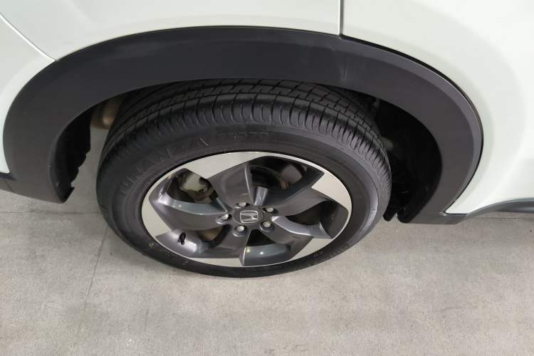 Used Honda Vezel 2017 1.8L CVT Front-Wheel Drive Pioneer Edition