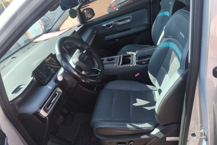 Used AION Y 2023 Younger Star Edition