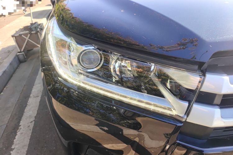 Used Toyota Highlander 2018 2.0T Two-Wheel Drive Elite Edition 7 Seats Emission Standard China V