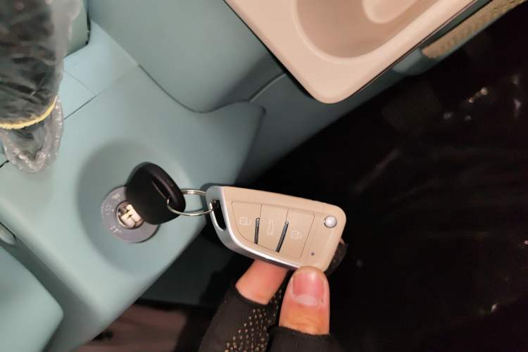 Used  uni 2025 Mildly Sweet Version 11.52 kWh
