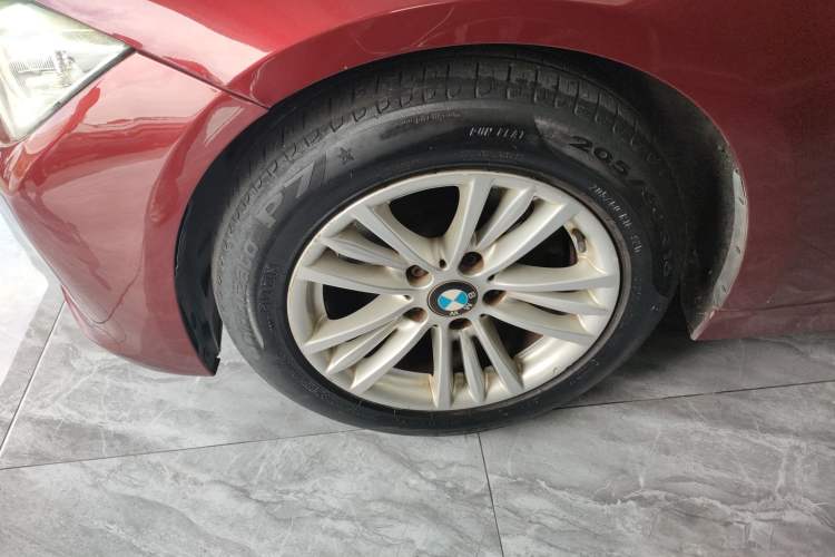 Used BMW 3 Series 2015 316Li Fashion Model
