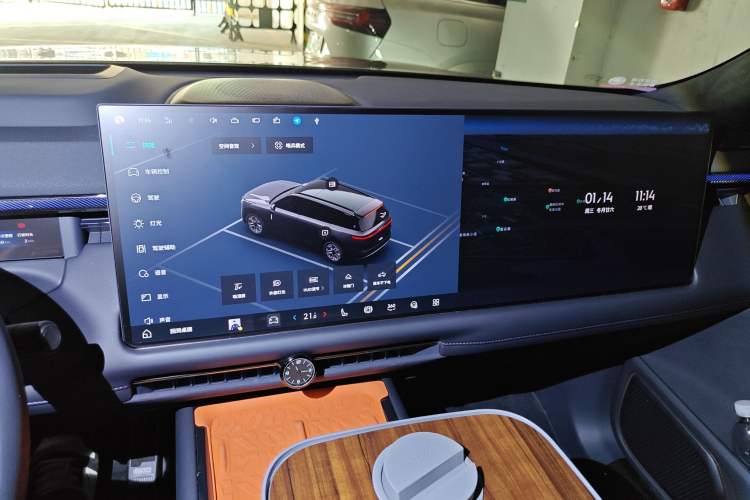 Used Lynk & Co 900 2025 2.0T Ultra
