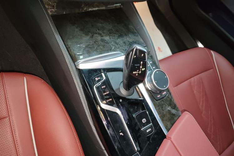 Used BMW 5 Series 2021 525Li M Sport Package