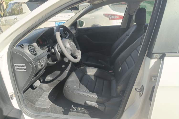 Used Volkswagen Jetta 2015 Value Edition 1.6L Automatic Fashion Version
