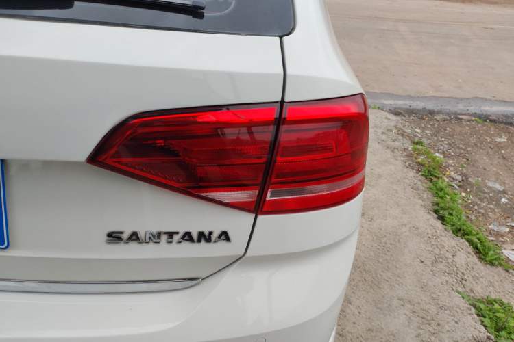 Used Volkswagen Santana 2019 Haval H6 1.5L Automatic Comfort Edition China VI Standard
