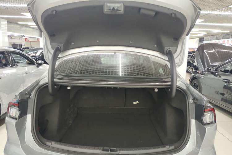 Used Ford Mondeo 2023 EcoBoost 180 Luxury Model
