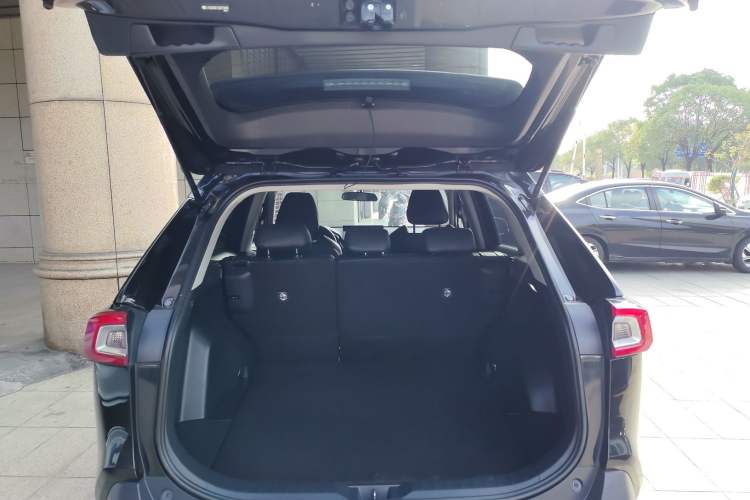 Used Toyota Wildlander 2023 2.0L CVT Two-Wheel Drive Leading Edition