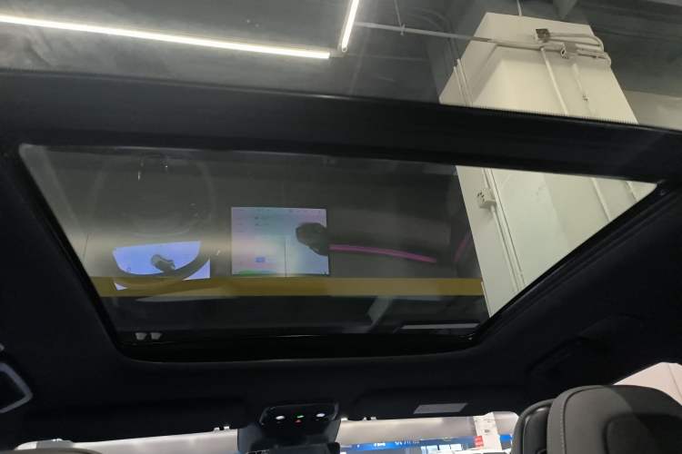 Used Lynk & Co 08 EM-P 2023 120km Long-Range Pro
