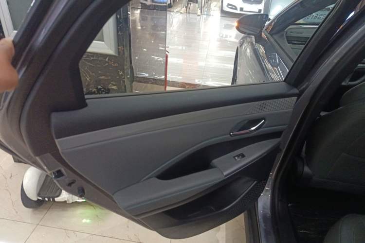 Used BYD Qin PLUS 2025 DM-i Smart Drive 55KM Leading Model
